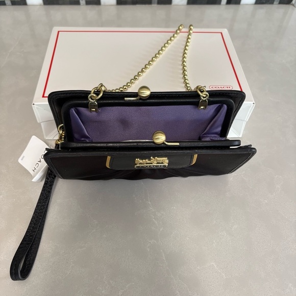 NWT 𝑅𝑎𝑟𝑒 Y2K 𝑉𝑖𝑛𝑡𝑎𝑔𝑒 Coach Limited Edition Amanda Framed Satin Clutch Bag 42033 - Picture 11 of 17